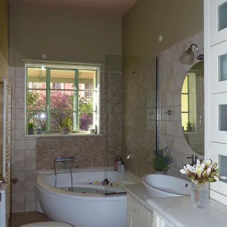 Апартаменти Avgi Garden House Chania With Private Entrance